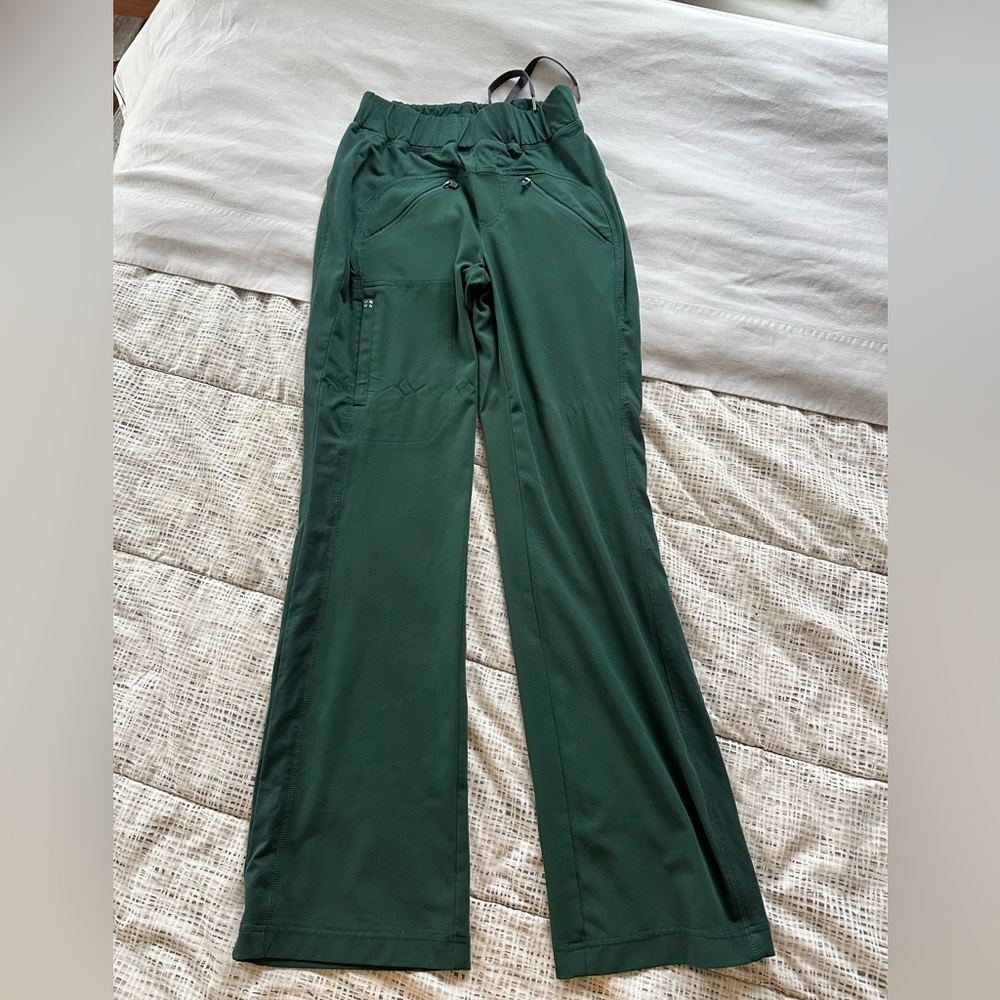Scrub pants